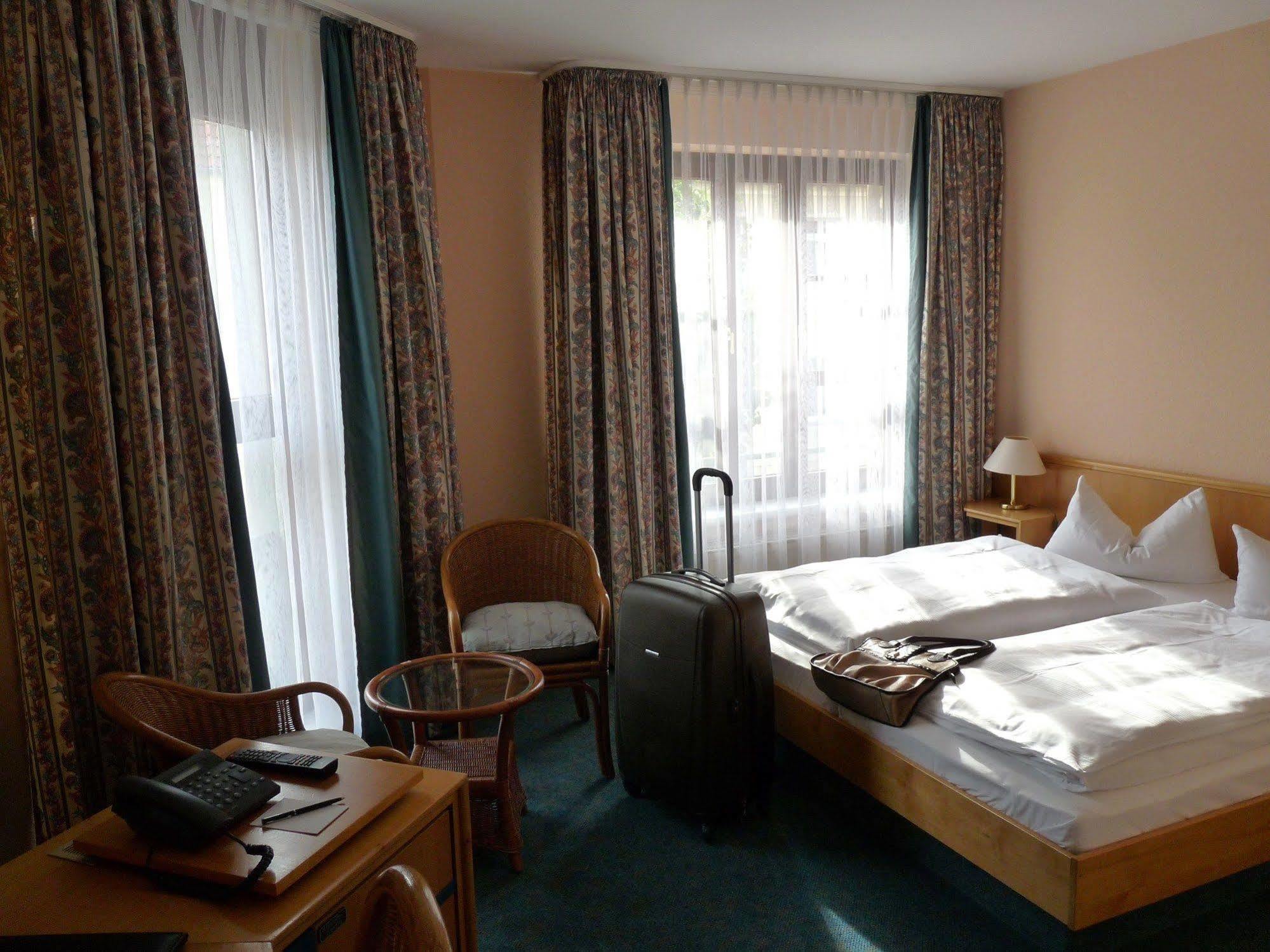 Hotel Garni "Zum Eichwerder" Templin Dış mekan fotoğraf