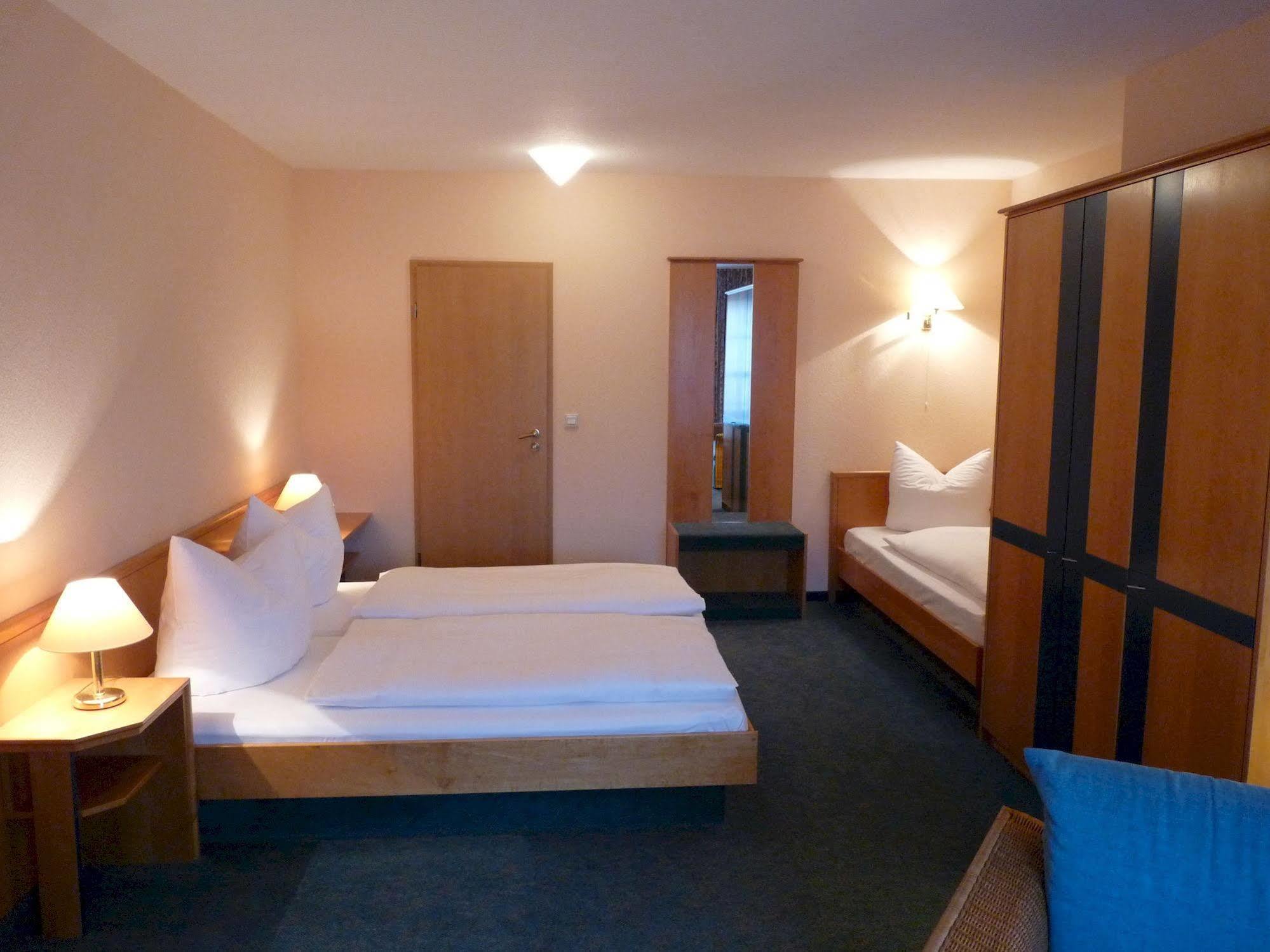 Hotel Garni "Zum Eichwerder" Templin Dış mekan fotoğraf