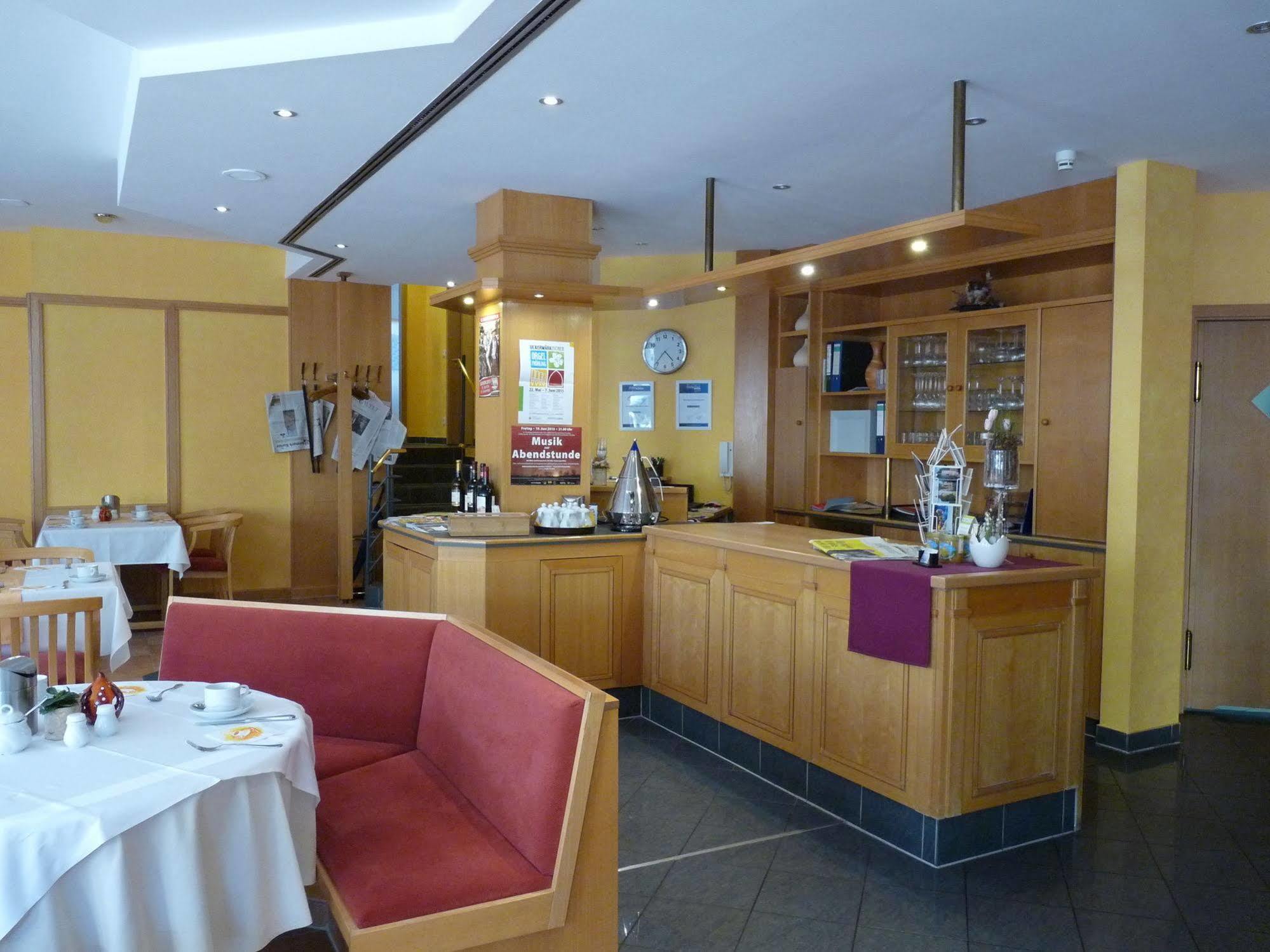 Hotel Garni "Zum Eichwerder" Templin Dış mekan fotoğraf